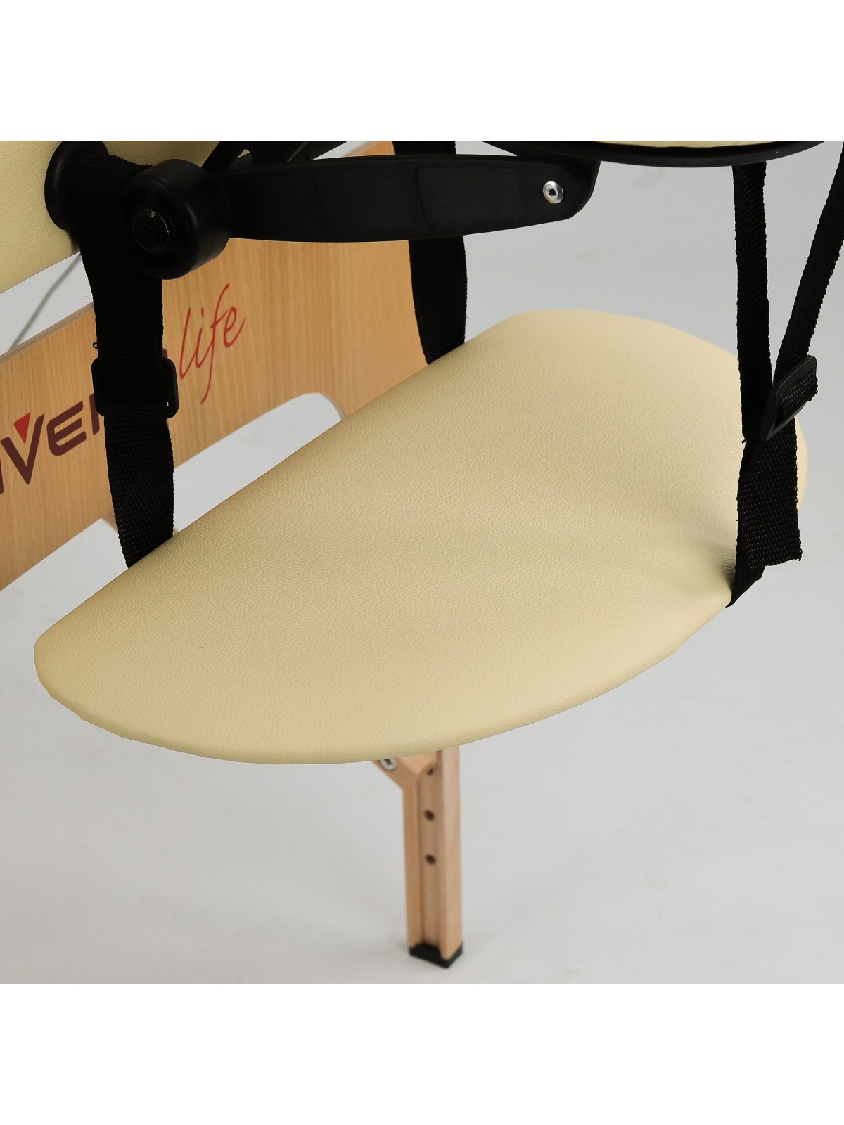 Rembourrage moelleux et appui-tête ajustable de la table de massage Sofia Comfy pour un soutien optimal.